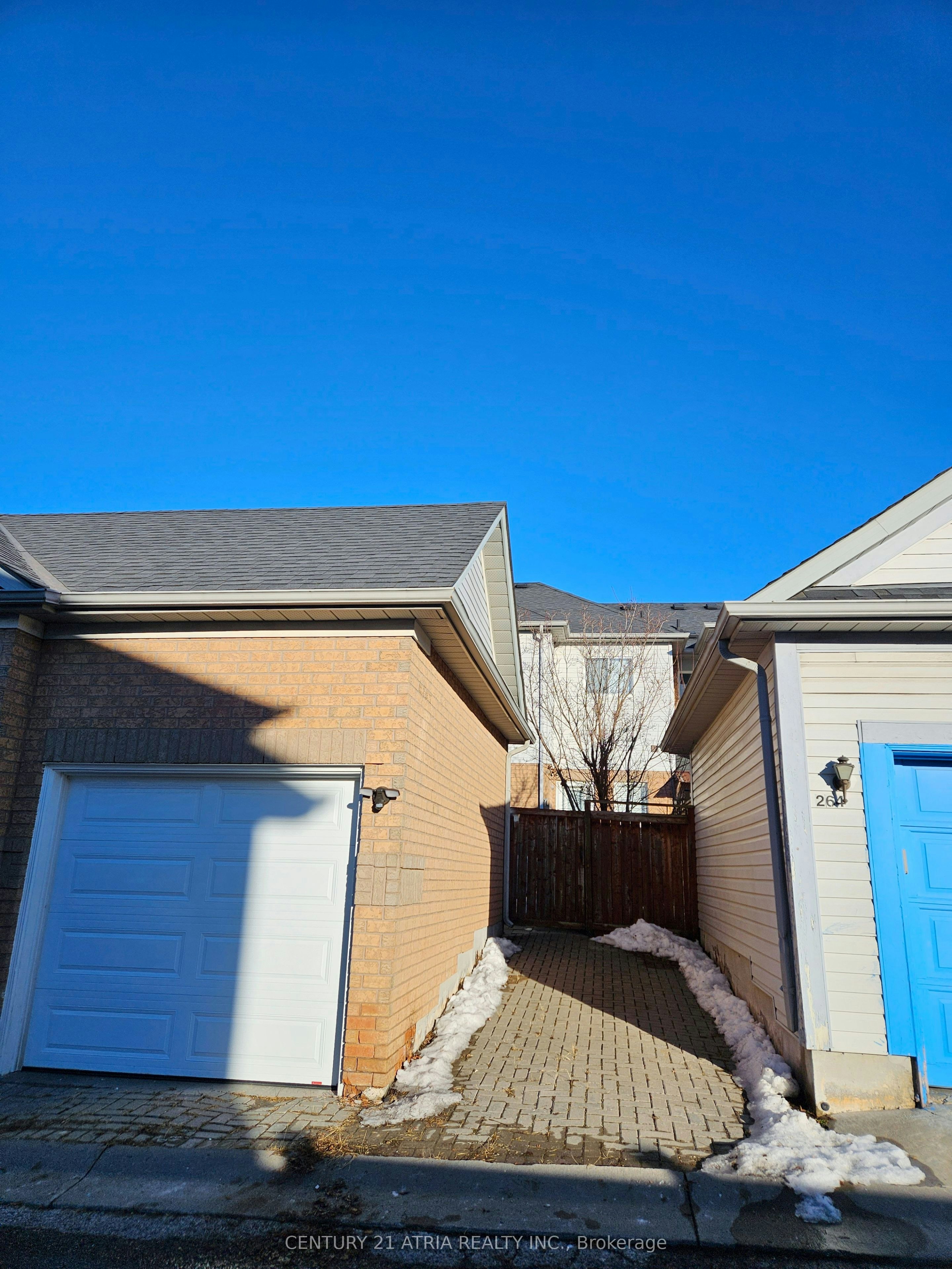 266 John West Way, Aurora, ON, L4G 7J3 - 16