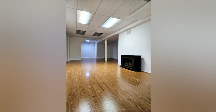 266 John West Way, Aurora, ON, L4G 7J3 - 14