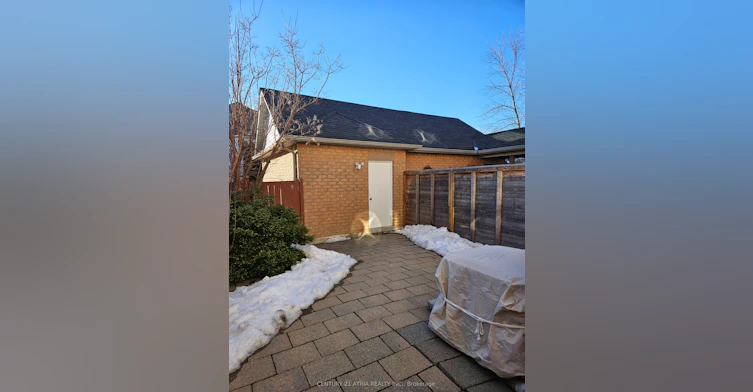 266 John West Way, Aurora, ON, L4G 7J3 - 15