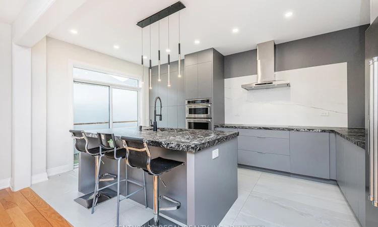 13 Neilly Terrace