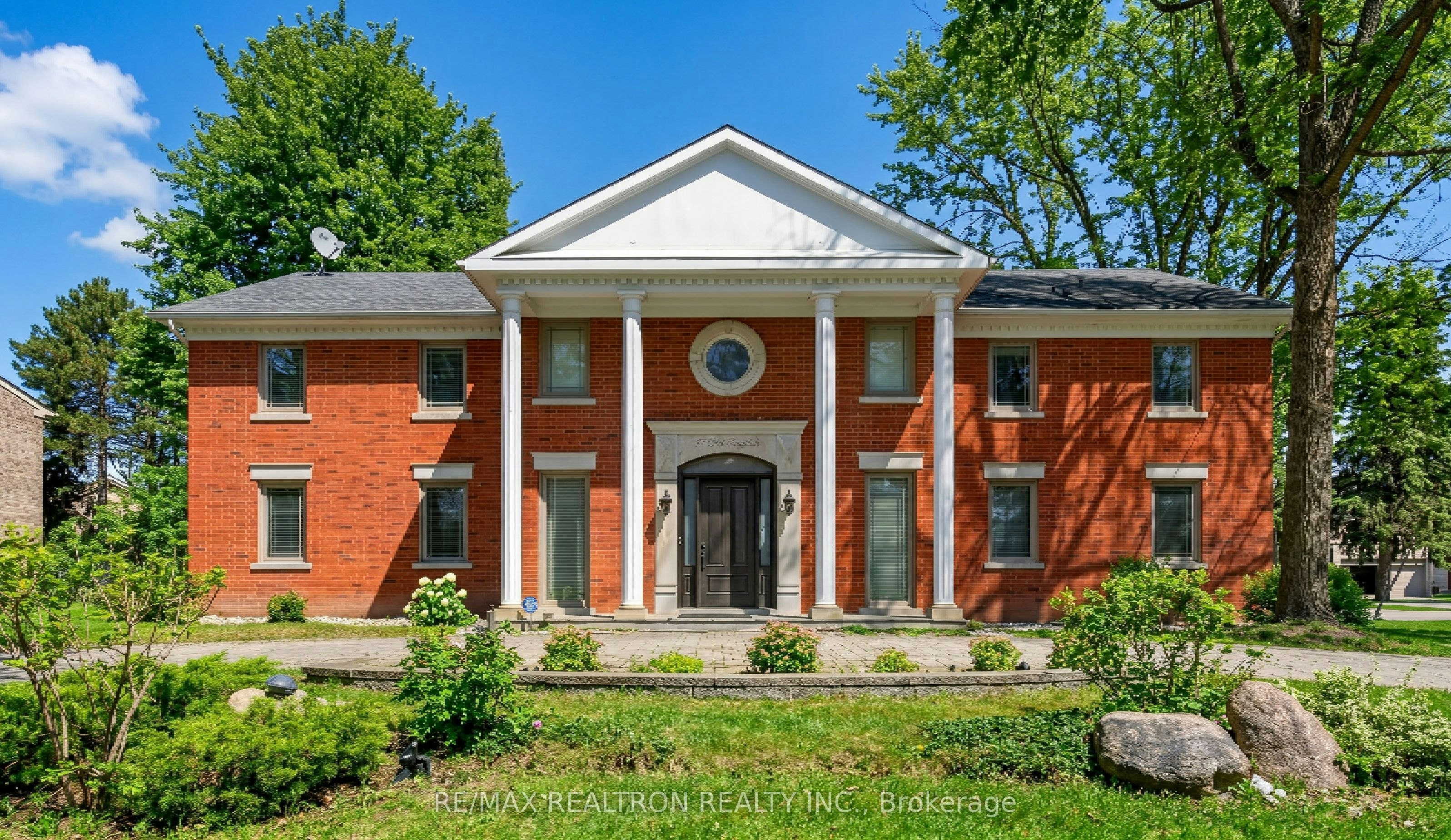 17 Old English Lane, Markham, ON, L3T 2V1