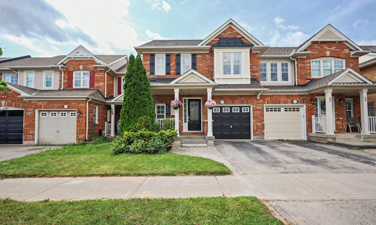 114 Dougherty Crescent
