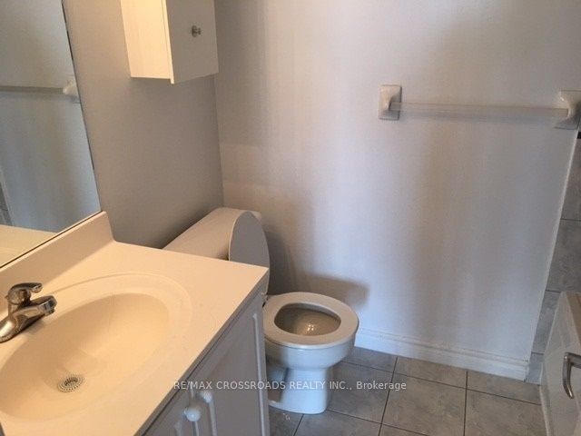 1118-9015 Leslie Street, Richmond Hill, ON, L4B 3B6 - 12
