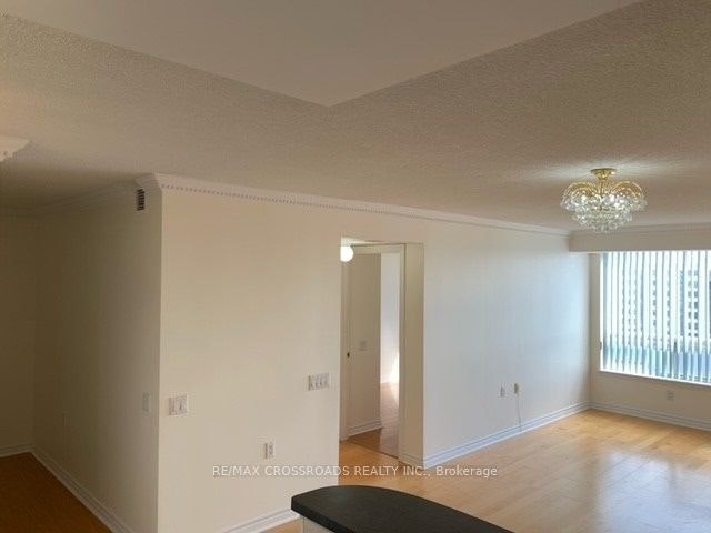 1118-9015 Leslie Street, Richmond Hill, ON, L4B 3B6 - 4