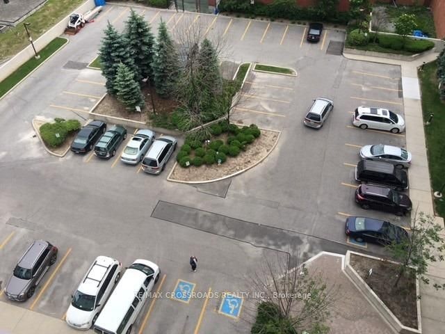 1118-9015 Leslie Street, Richmond Hill, ON, L4B 3B6 - 2