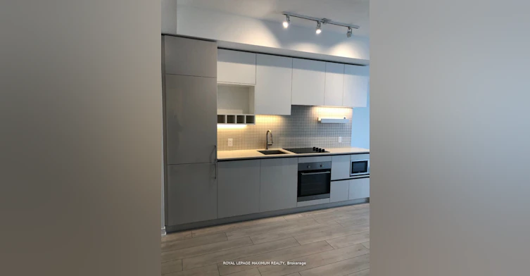 4907-898 Portage Parkway, Vaughan, ON, L4K 0J6 - 4