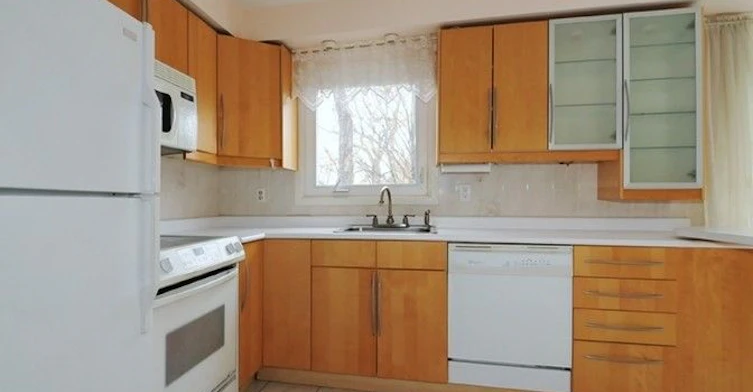 56 Riviera Drive, Vaughan, ON, L4K 2J1 - 4