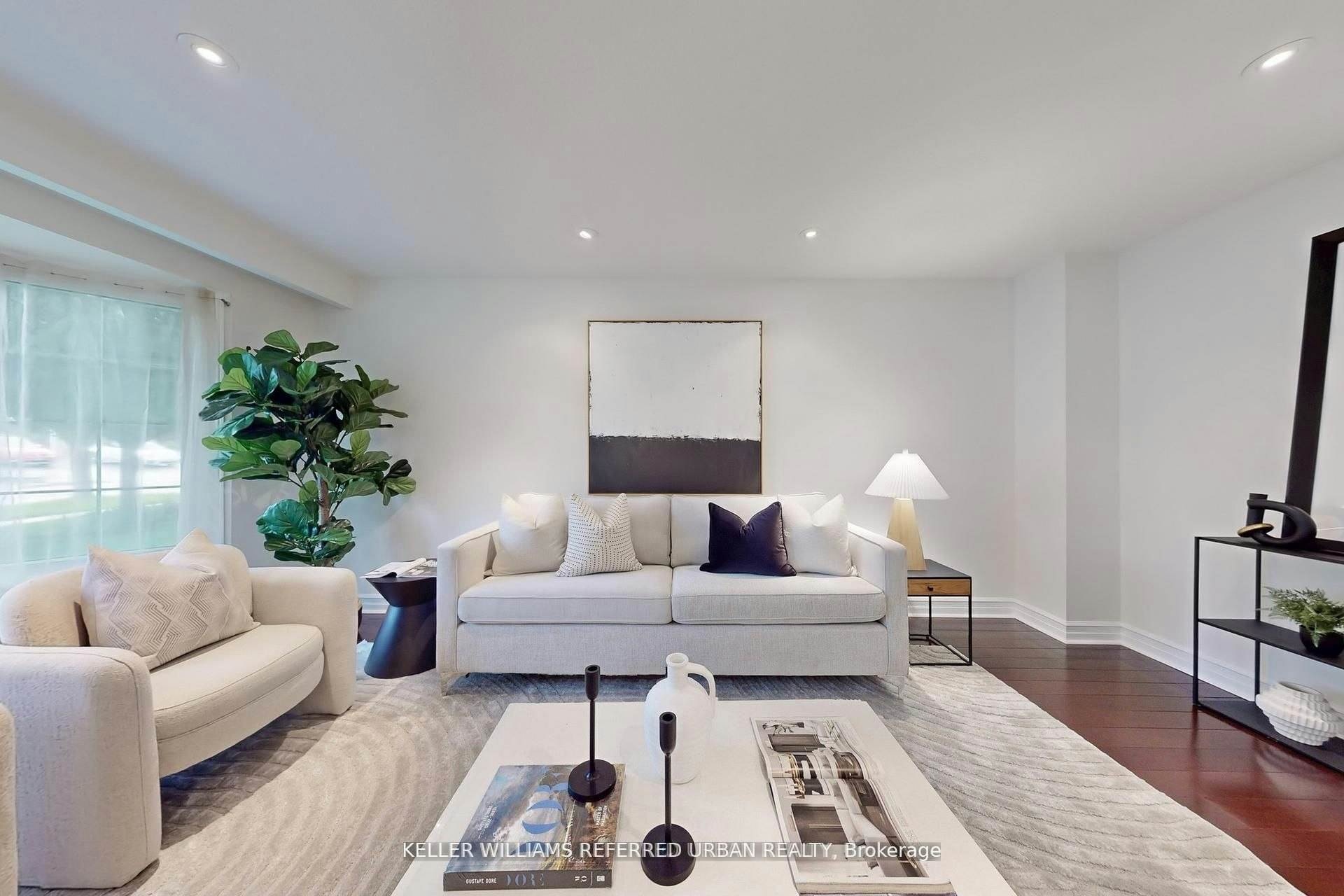 158 Walton Drive, Aurora, ON, L4G 3R8