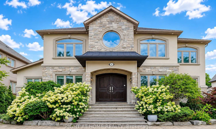 16 Fairview Avenue