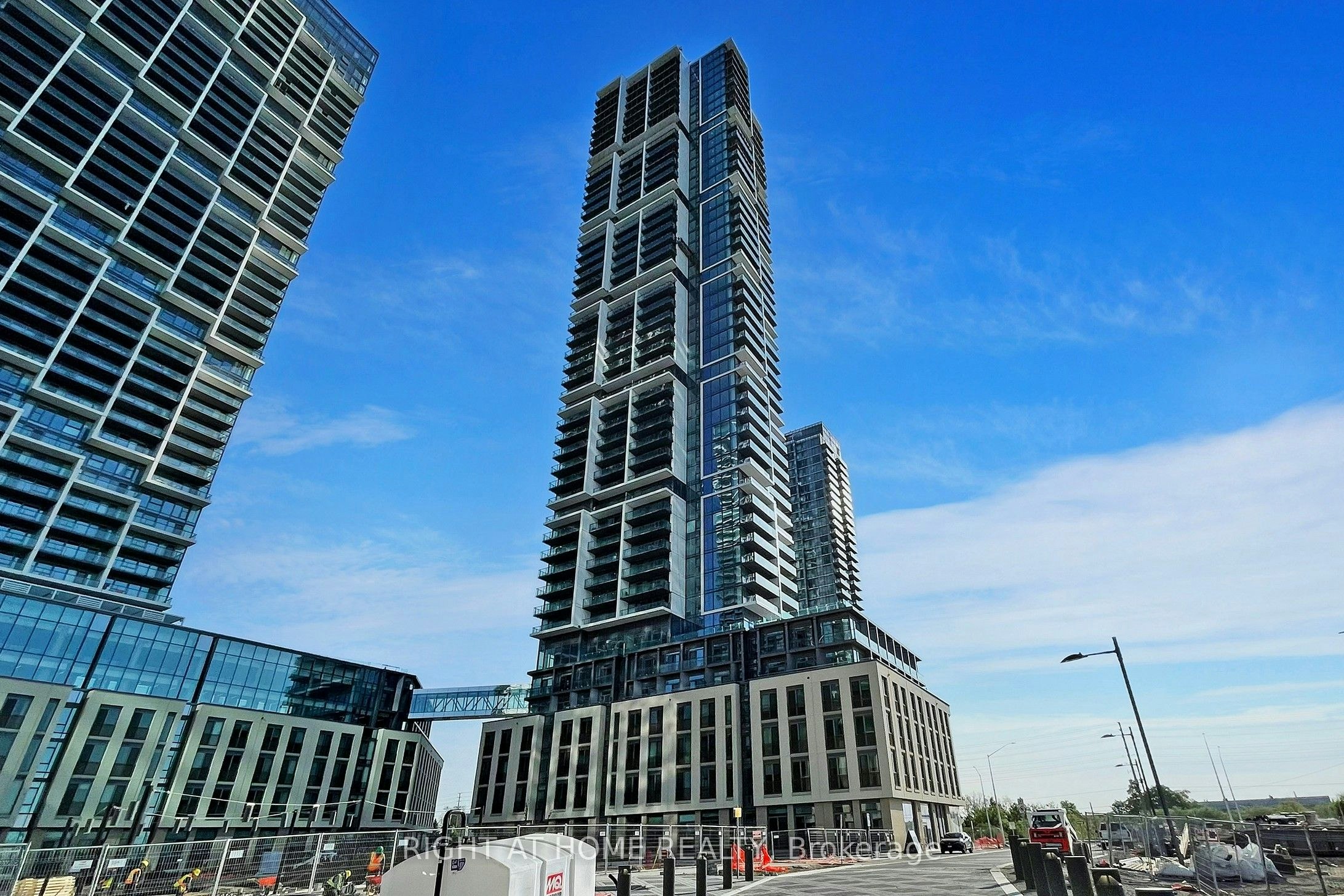 1709-7890 Jane Street, Vaughan, ON, L4H 0K9 - 2