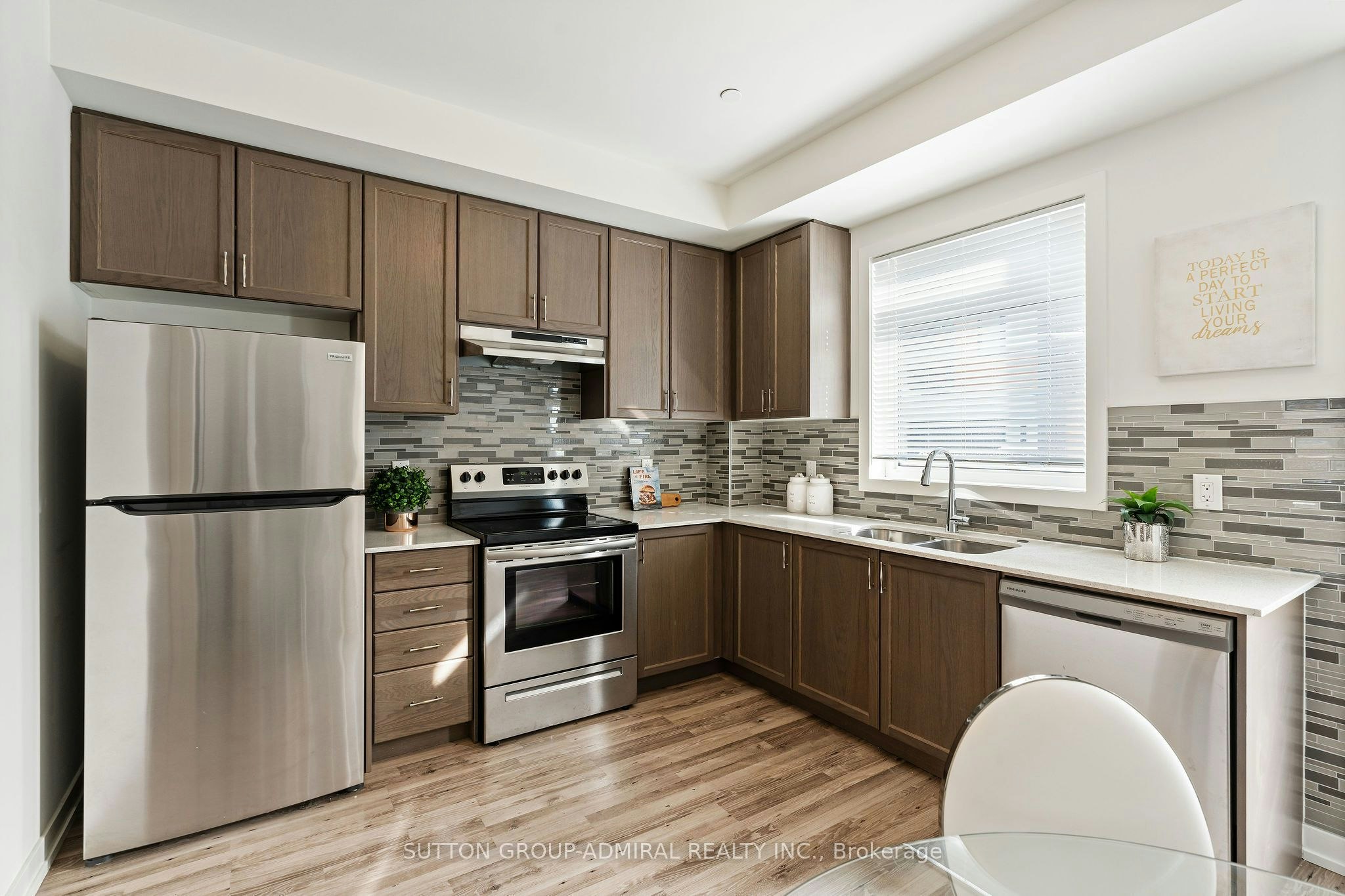 98-370D Red Maple Road, Richmond Hill, ON, L4C 6P5 - 5