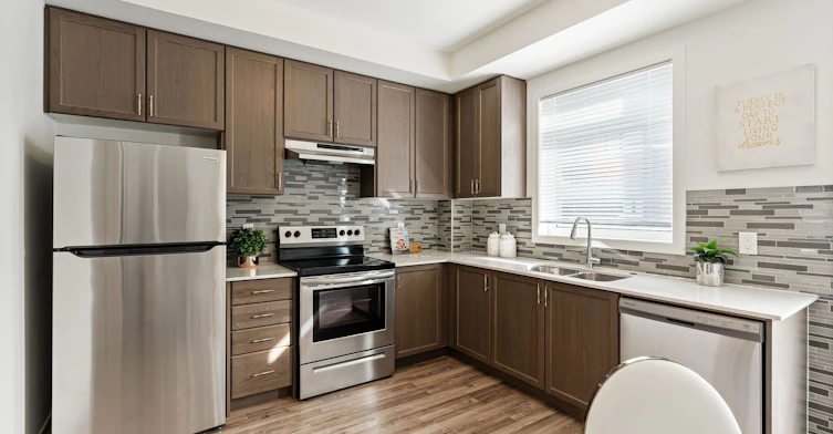98-370D Red Maple Road, Richmond Hill, ON, L4C 6P5 - 5