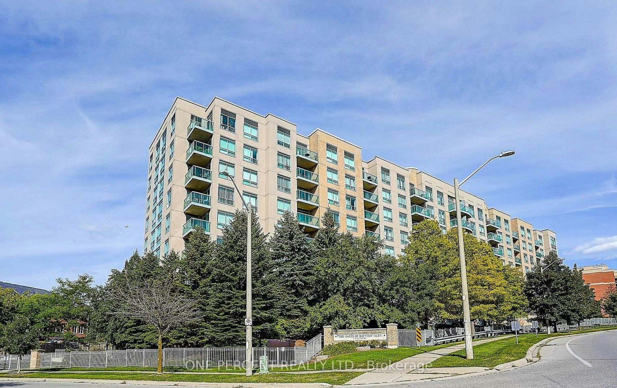 607-3 Ellesmere Street, Richmond Hill, ON, L4B 4N2