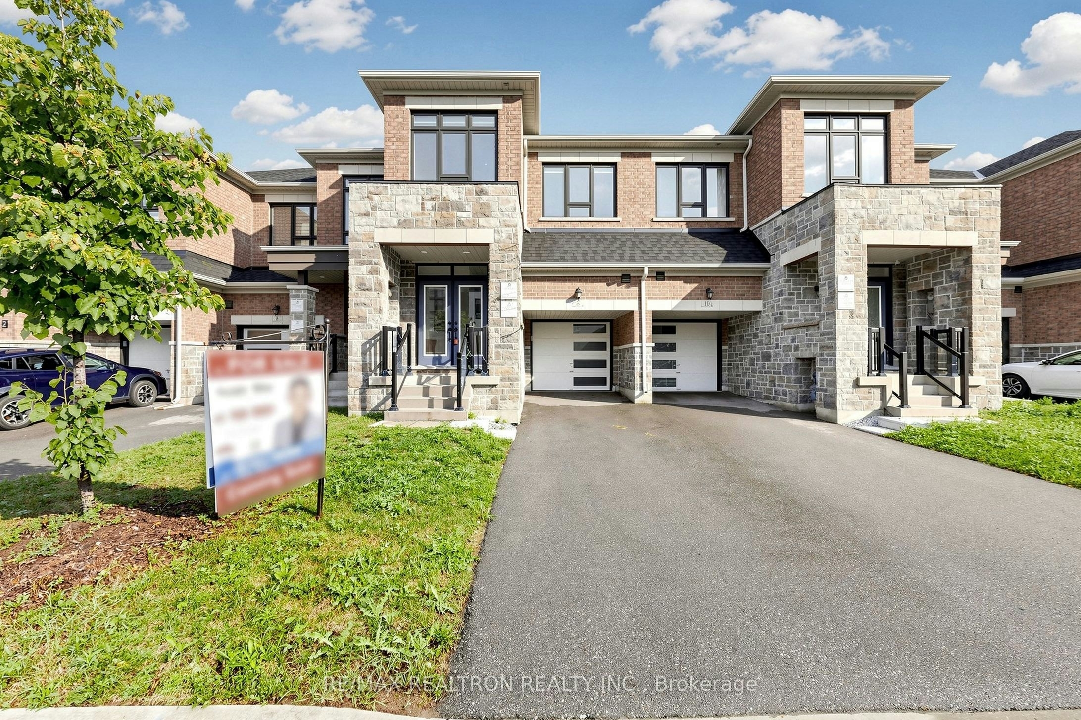8 Hewison Avenue, Richmond Hill, ON, L4S 0J2