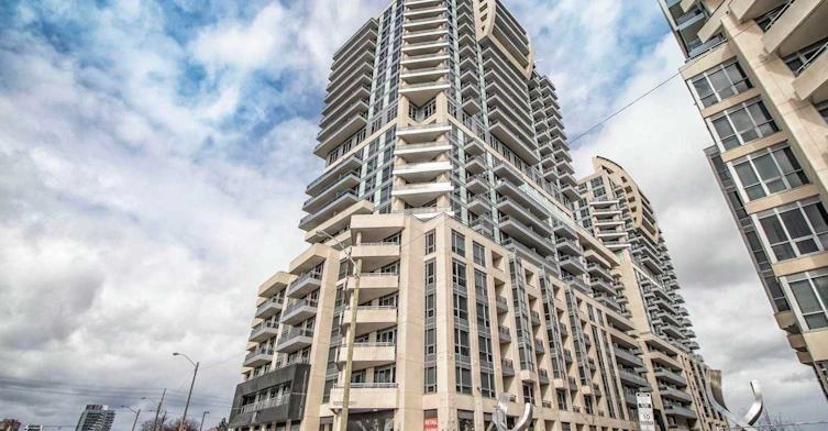 1908NW-9201 Yonge Street, Richmond Hill, ON, L4C 1H9
