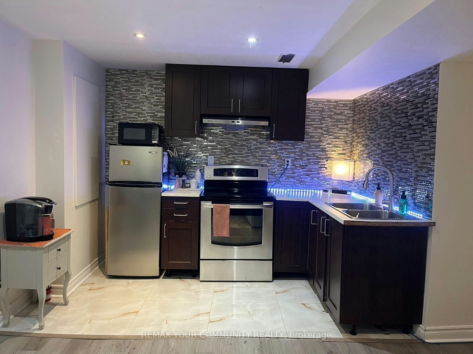 375 Woodfern Way S, Newmarket, ON, L3X 2X7 - 4