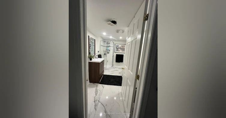 375 Woodfern Way S, Newmarket, ON, L3X 2X7 - 8