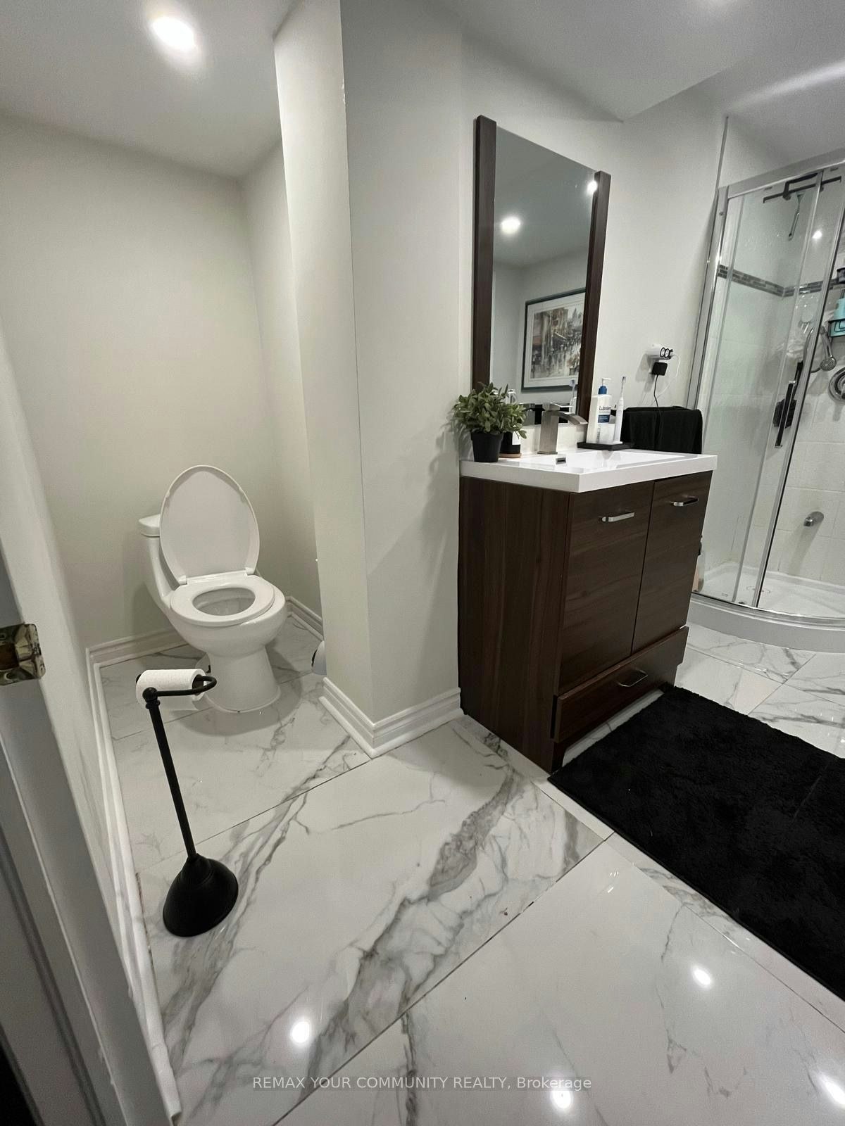 375 Woodfern Way S, Newmarket, ON, L3X 2X7 - 9