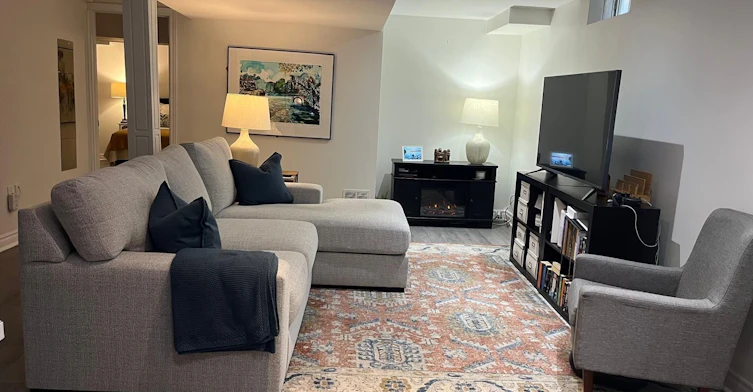 375 Woodfern Way S, Newmarket, ON, L3X 2X7