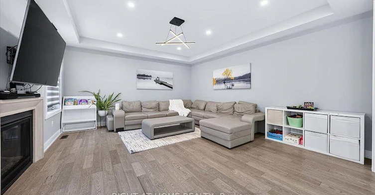 75 Watershed Gate, East Gwillimbury, ON, L9N 0Y1 - 10