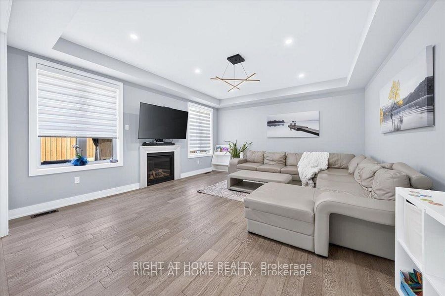 75 Watershed Gate, East Gwillimbury, ON, L9N 0Y1 - 9