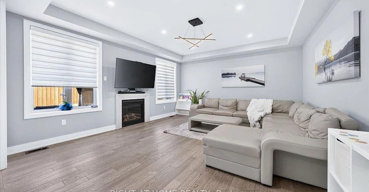 75 Watershed Gate, East Gwillimbury, ON, L9N 0Y1 - 9