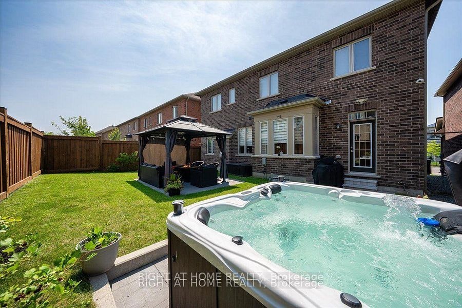75 Watershed Gate, East Gwillimbury, ON, L9N 0Y1 - 21