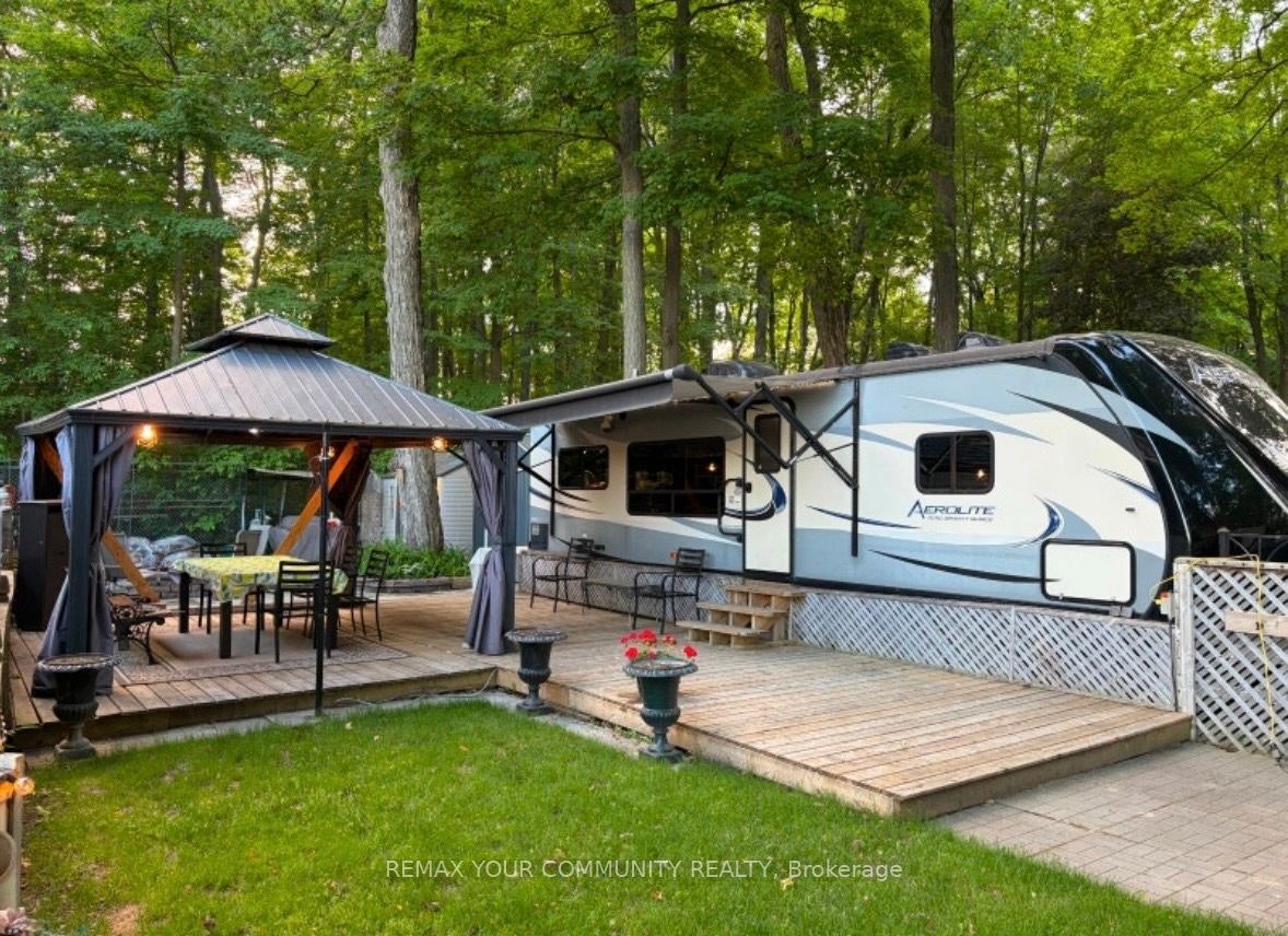 112-285 Crydernams Side Road, East Gwillimbury, ON, L0E 1A0