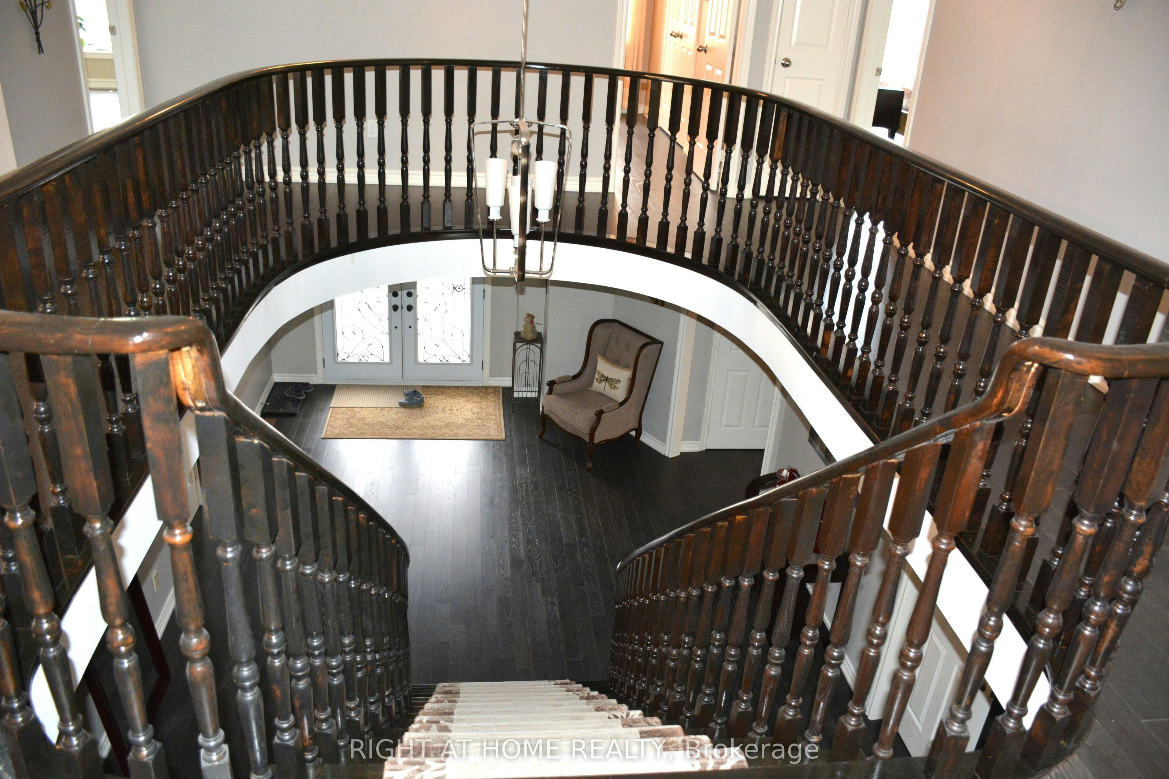 6 Cowles Court, Richmond Hill, ON, L4C 9A7 - 4