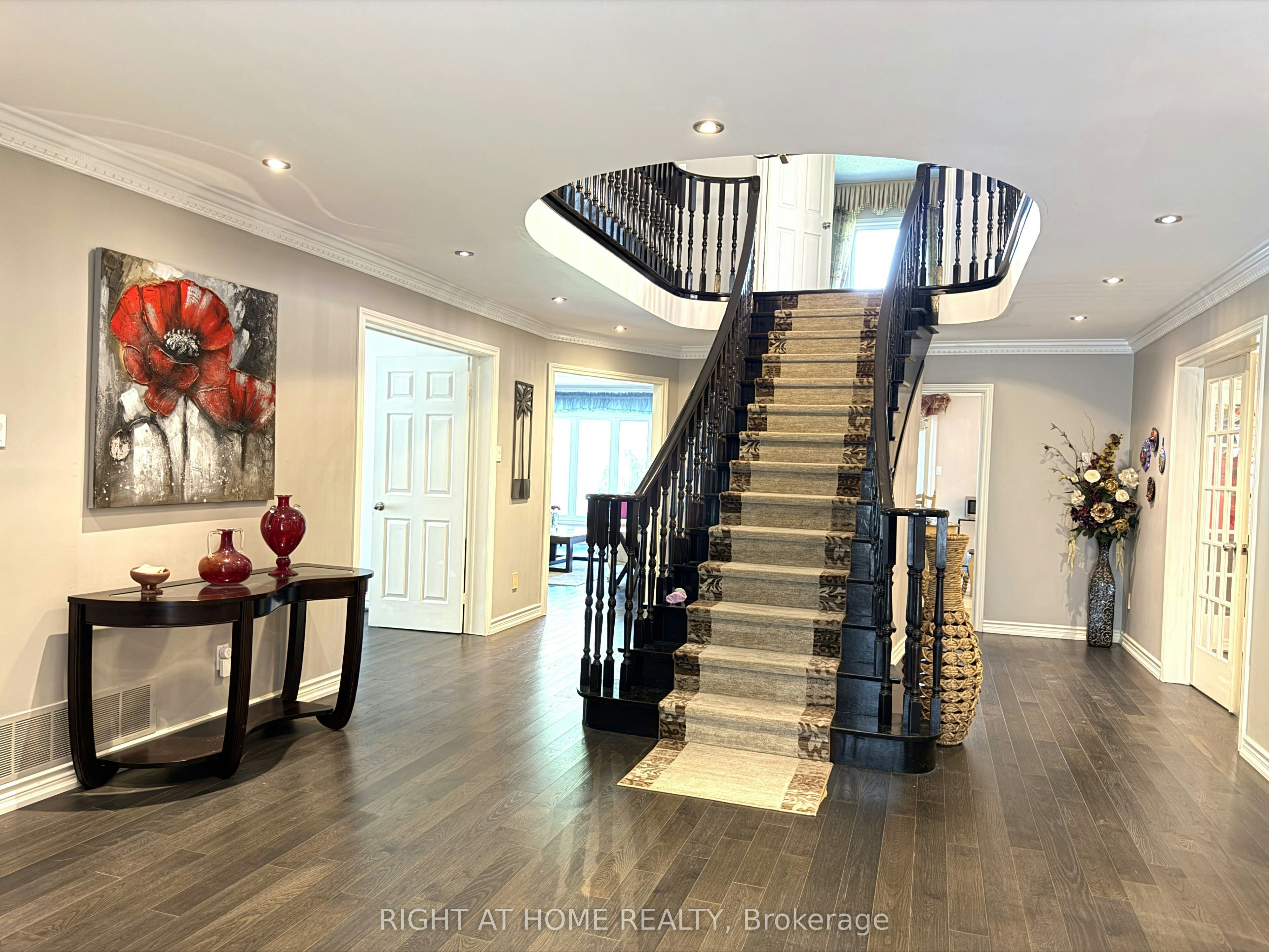 6 Cowles Court, Richmond Hill, ON, L4C 9A7 3