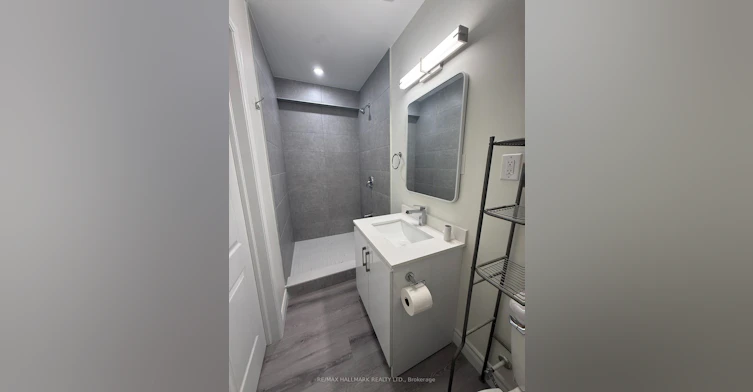 43 Oak Avenue, Richmond Hill, ON, L4C 6R5 - 16