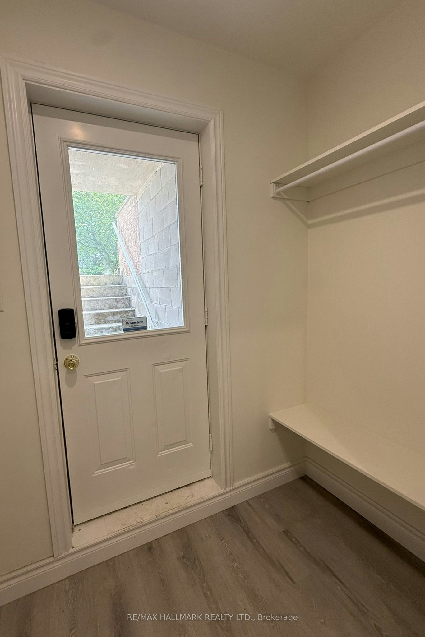 43 Oak Avenue, Richmond Hill, ON, L4C 6R5 - 3