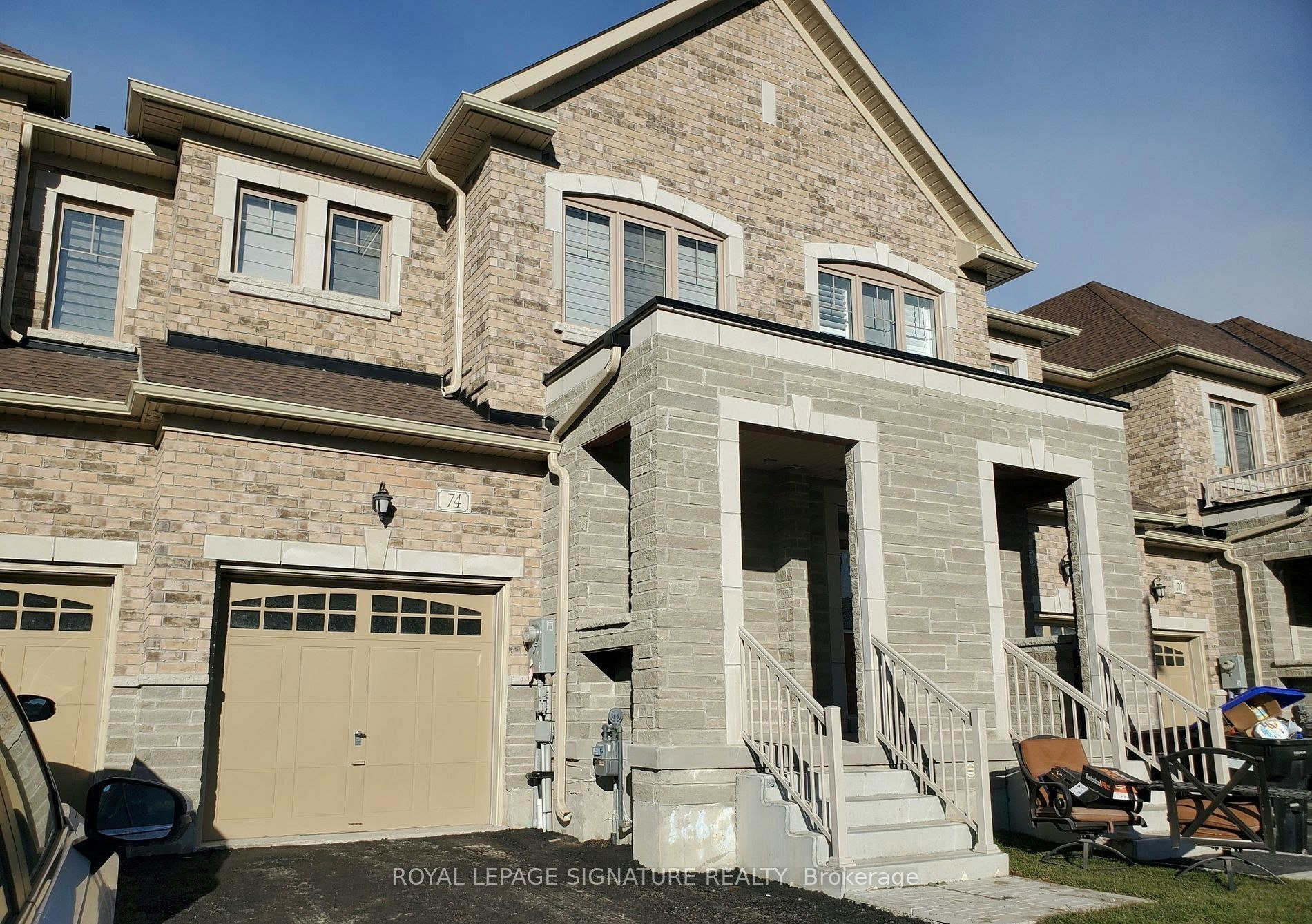 74 Ferragine Crescent, Bradford West Gwillimbury, ON, L3Z 4K2