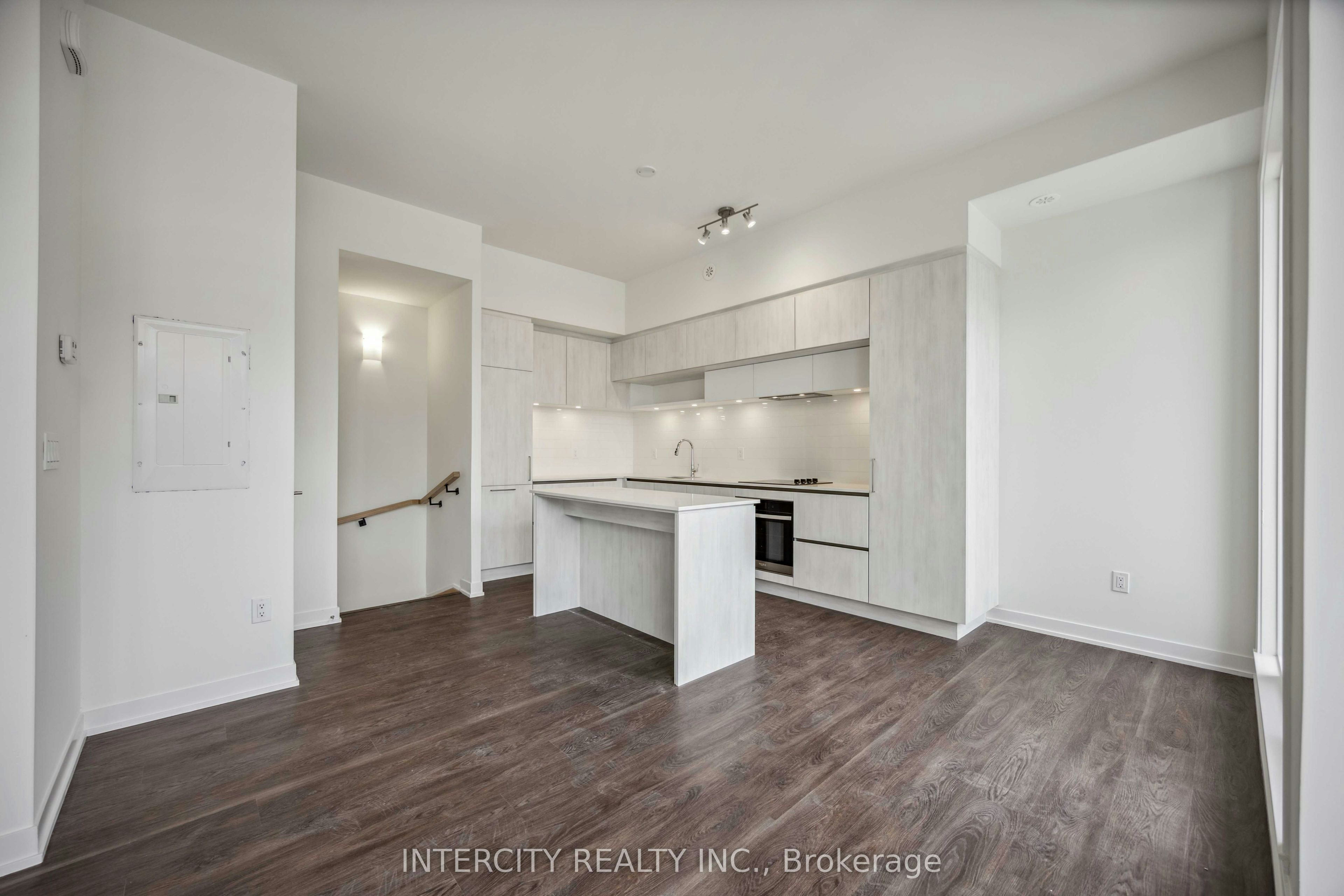 1215-8 David Eyer Road, Richmond Hill, ON, L4S 0N3 - 5