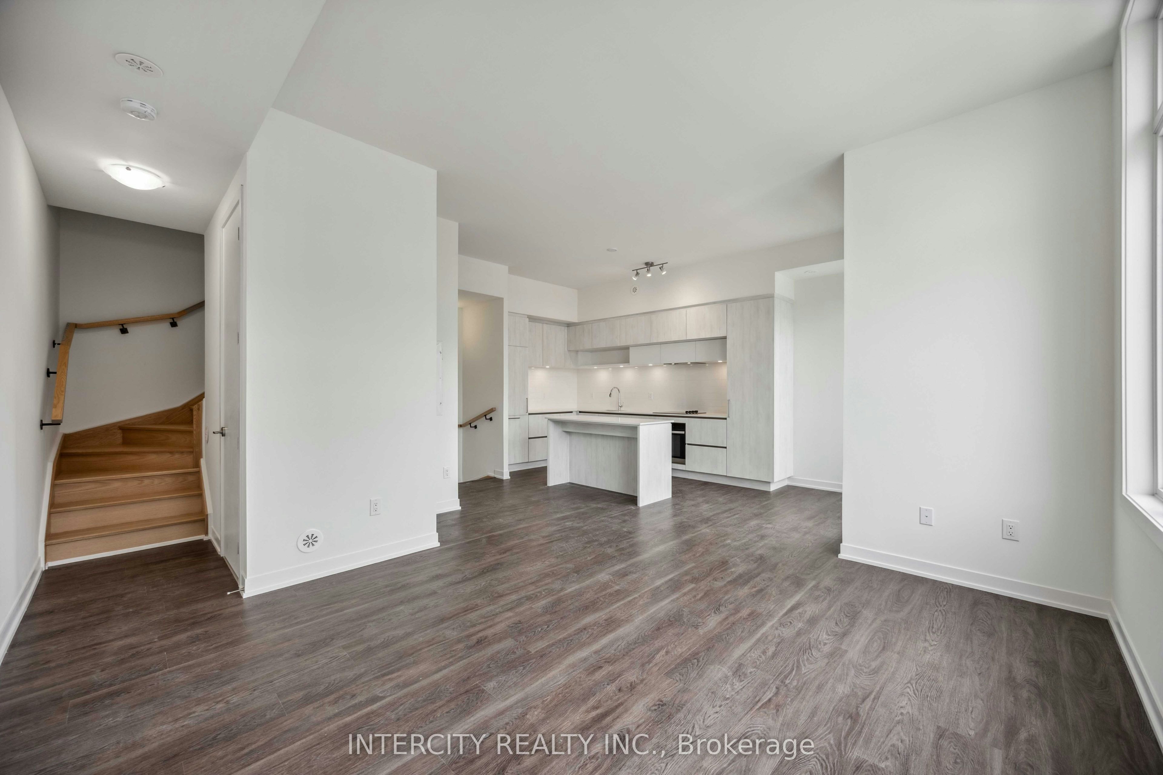 1215-8 David Eyer Road, Richmond Hill, ON, L4S 0N3 - 17