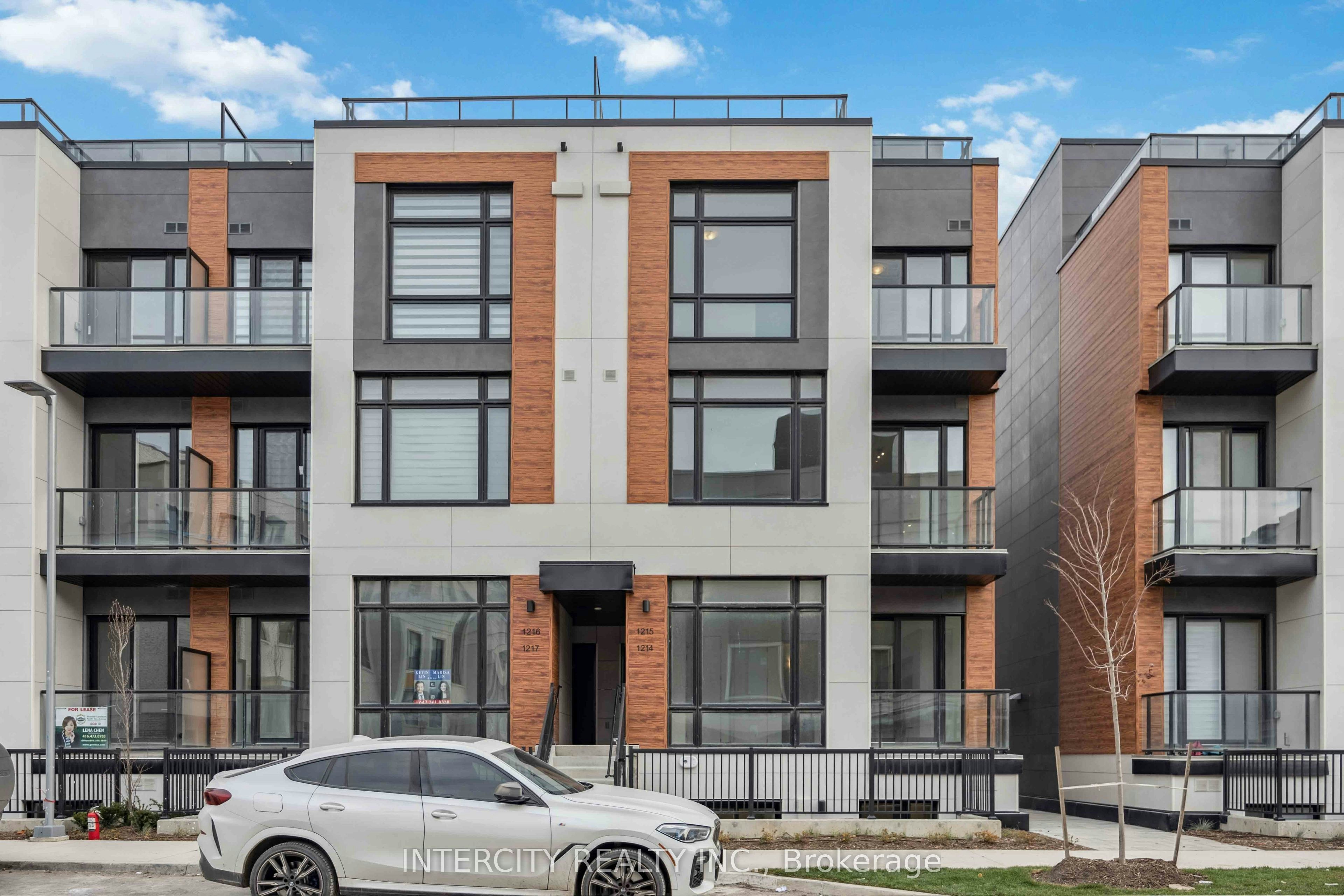 1215-8 David Eyer Road, Richmond Hill, ON, L4S 0N3 - 2