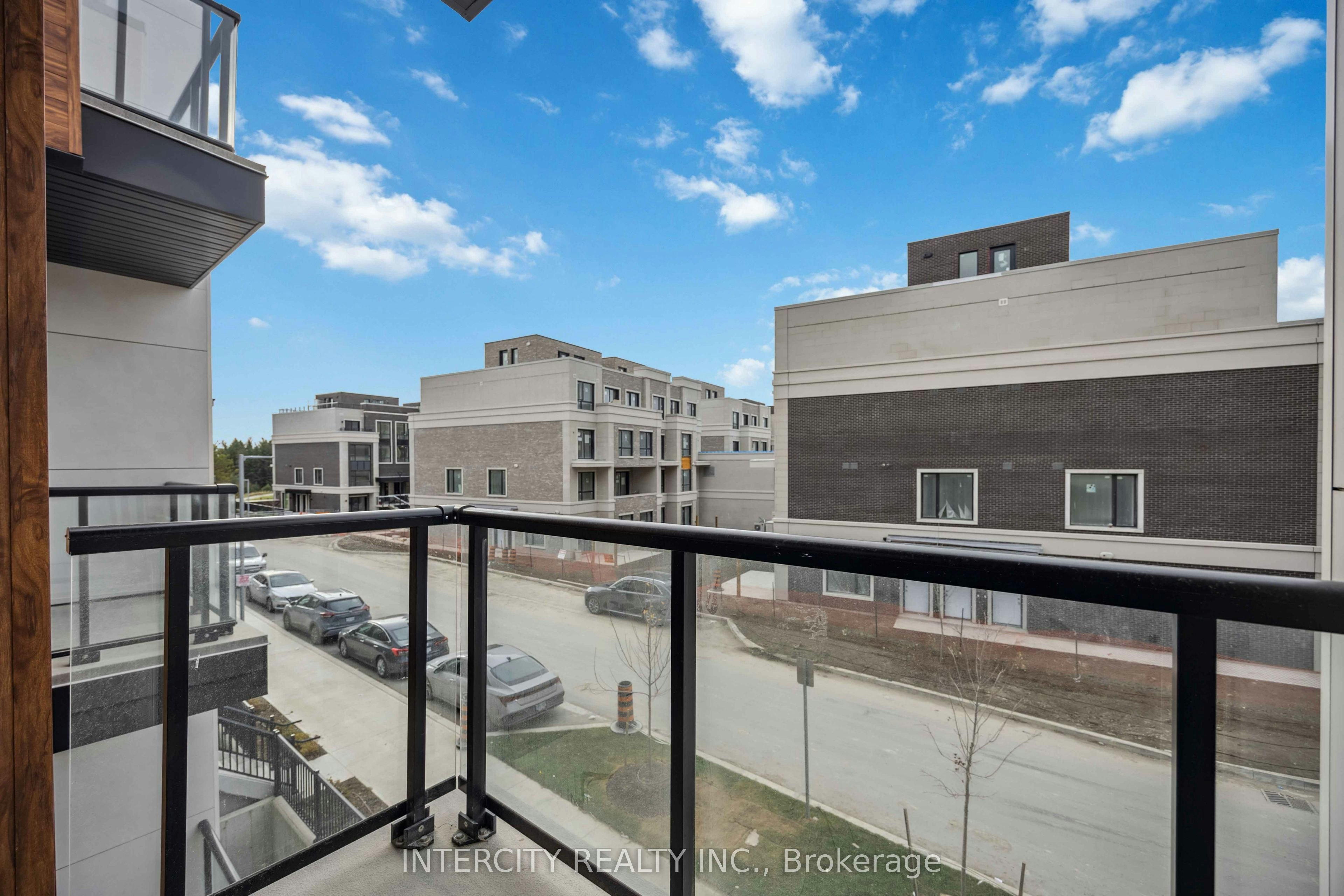 1215-8 David Eyer Road, Richmond Hill, ON, L4S 0N3 - 32