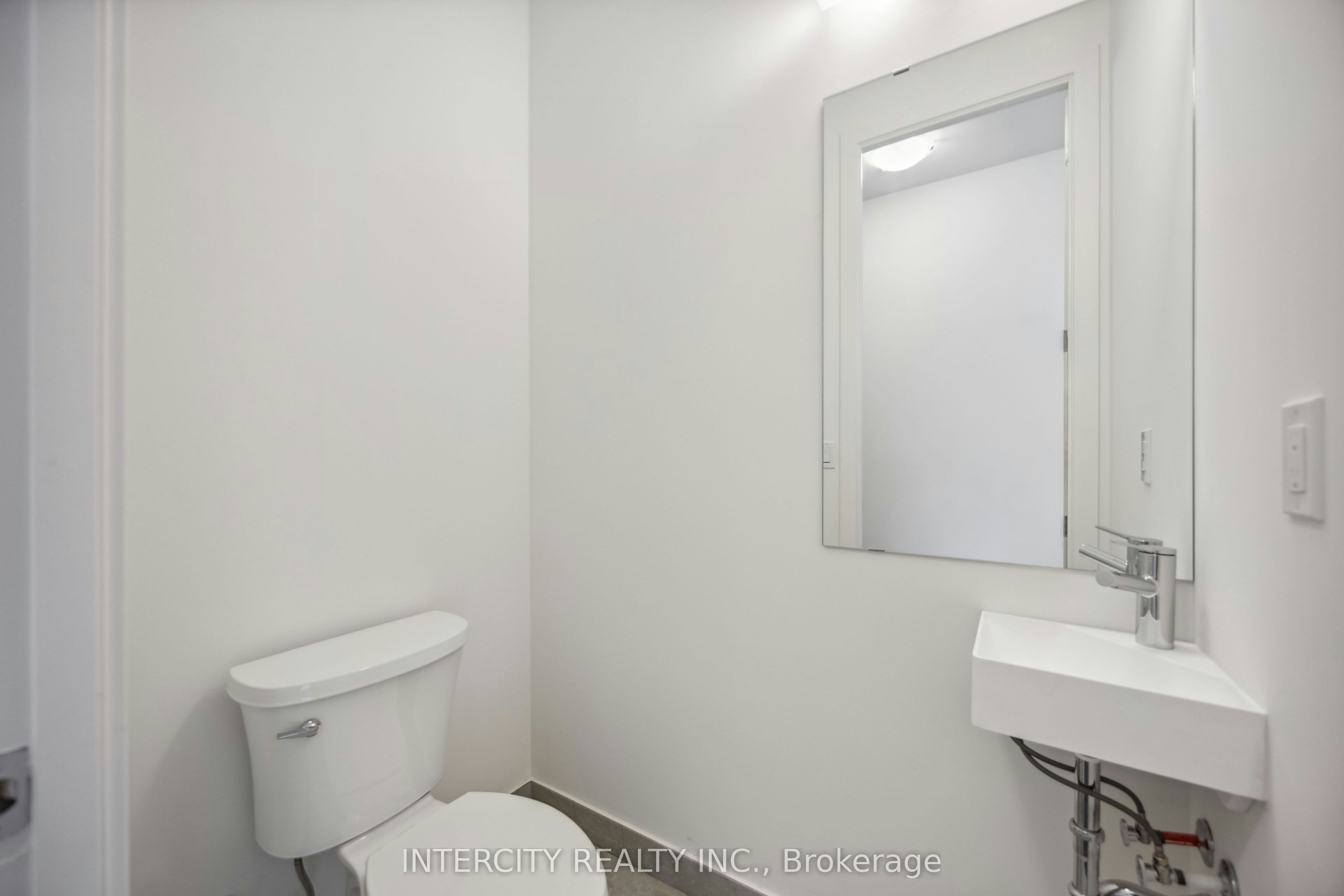 1215-8 David Eyer Road, Richmond Hill, ON, L4S 0N3 - 18