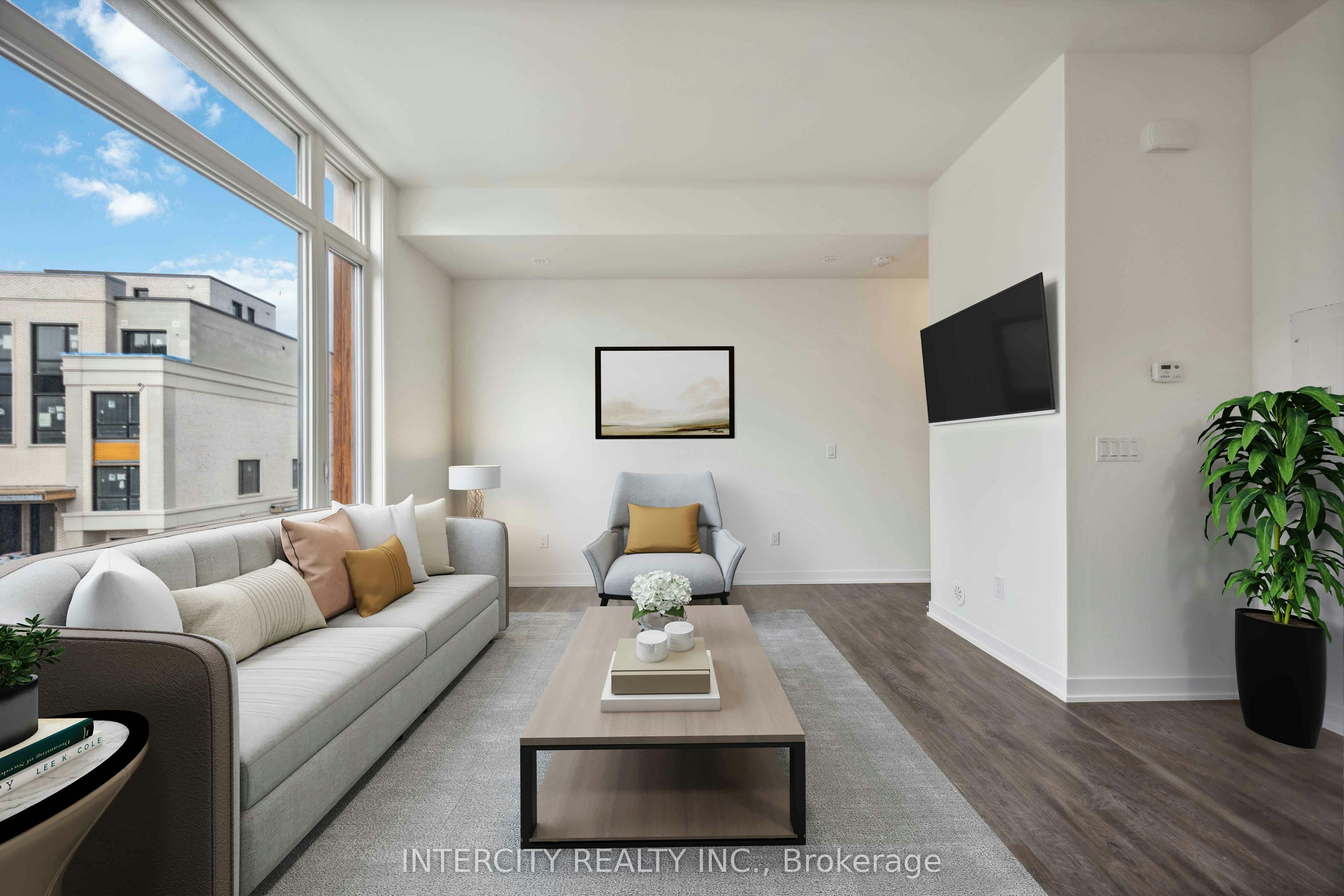 1215-8 David Eyer Road, Richmond Hill, ON, L4S 0N3