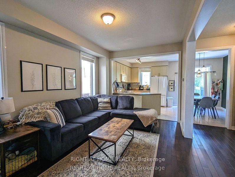 95 Collier Crescent, Essa, ON, L0M 1B5 - 6