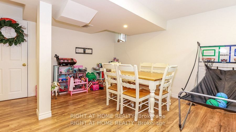 95 Collier Crescent, Essa, ON, L0M 1B5 - 23
