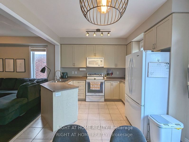 95 Collier Crescent, Essa, ON, L0M 1B5 - 9