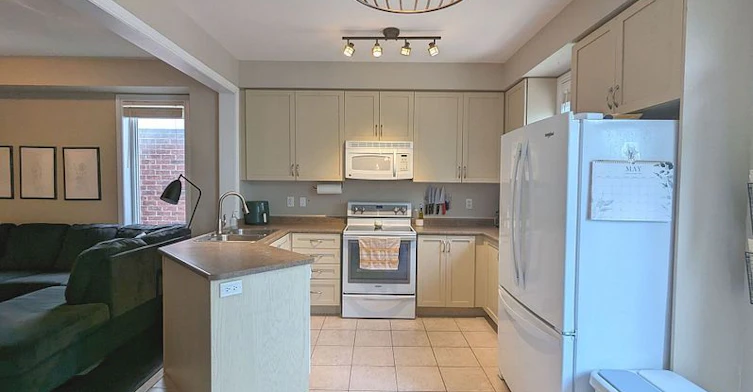 95 Collier Crescent, Essa, ON, L0M 1B5 - 9