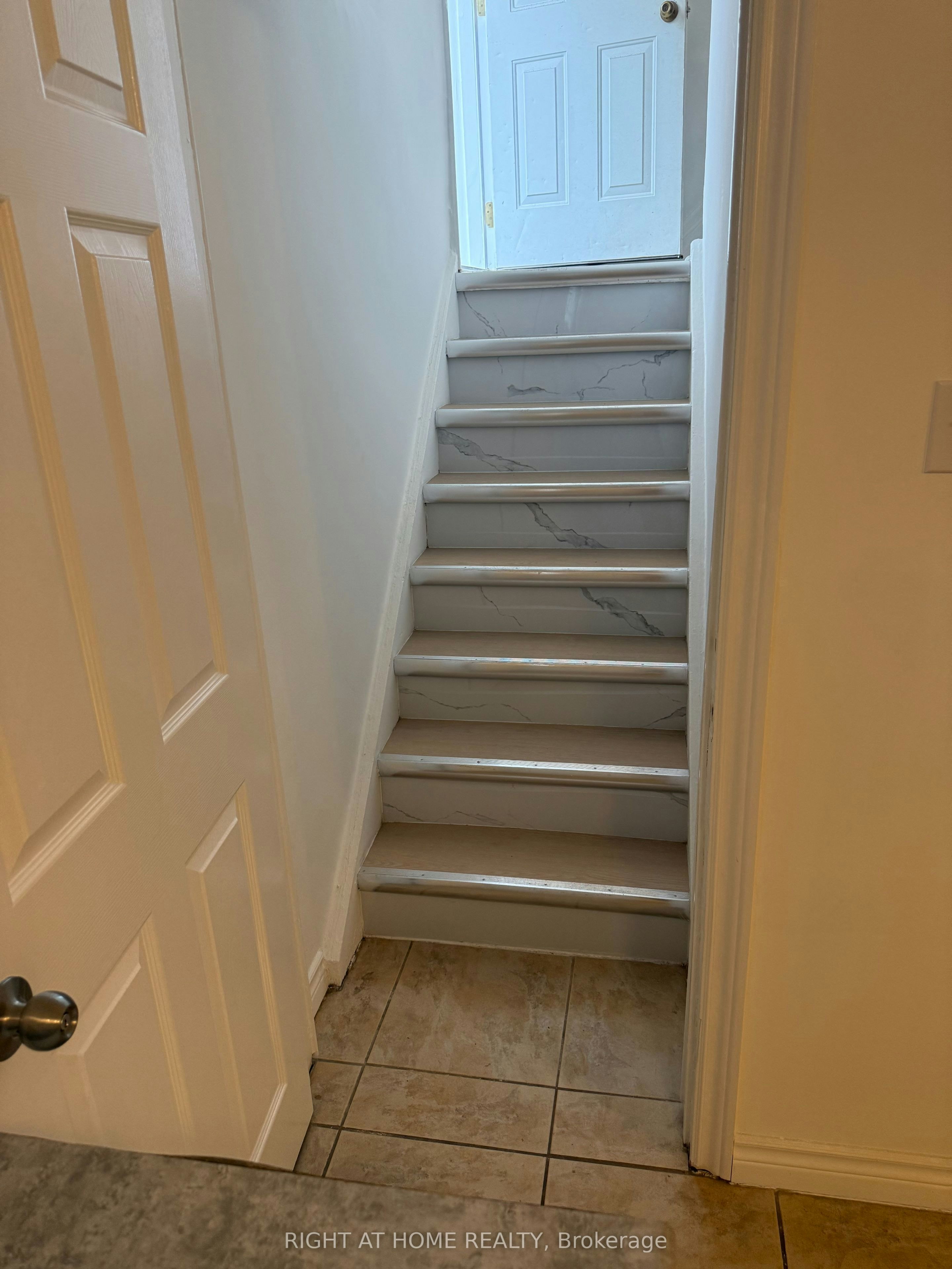 24 Morgan Avenue, Markham, ON, L3T 1R1 - 9
