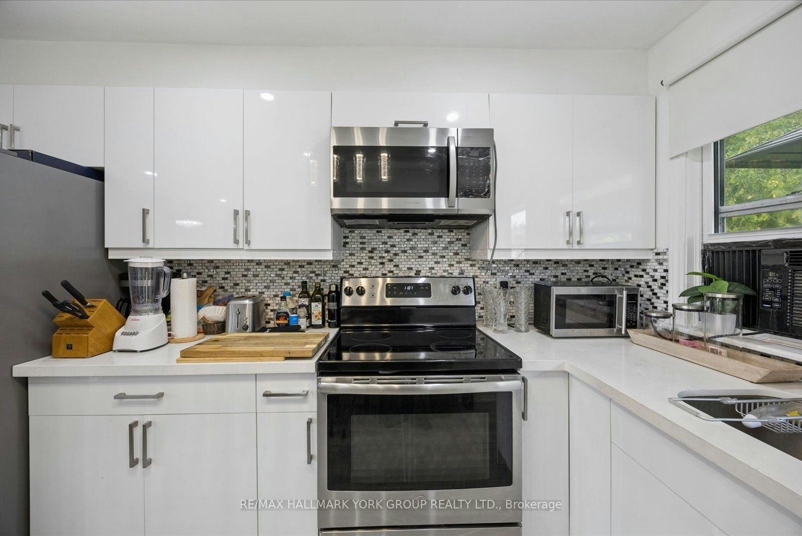 44 Glenview Avenue, Georgina, ON, L0E 1N0 - 14