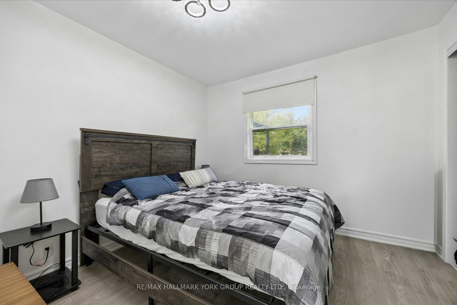 44 Glenview Avenue, Georgina, ON, L0E 1N0 - 16