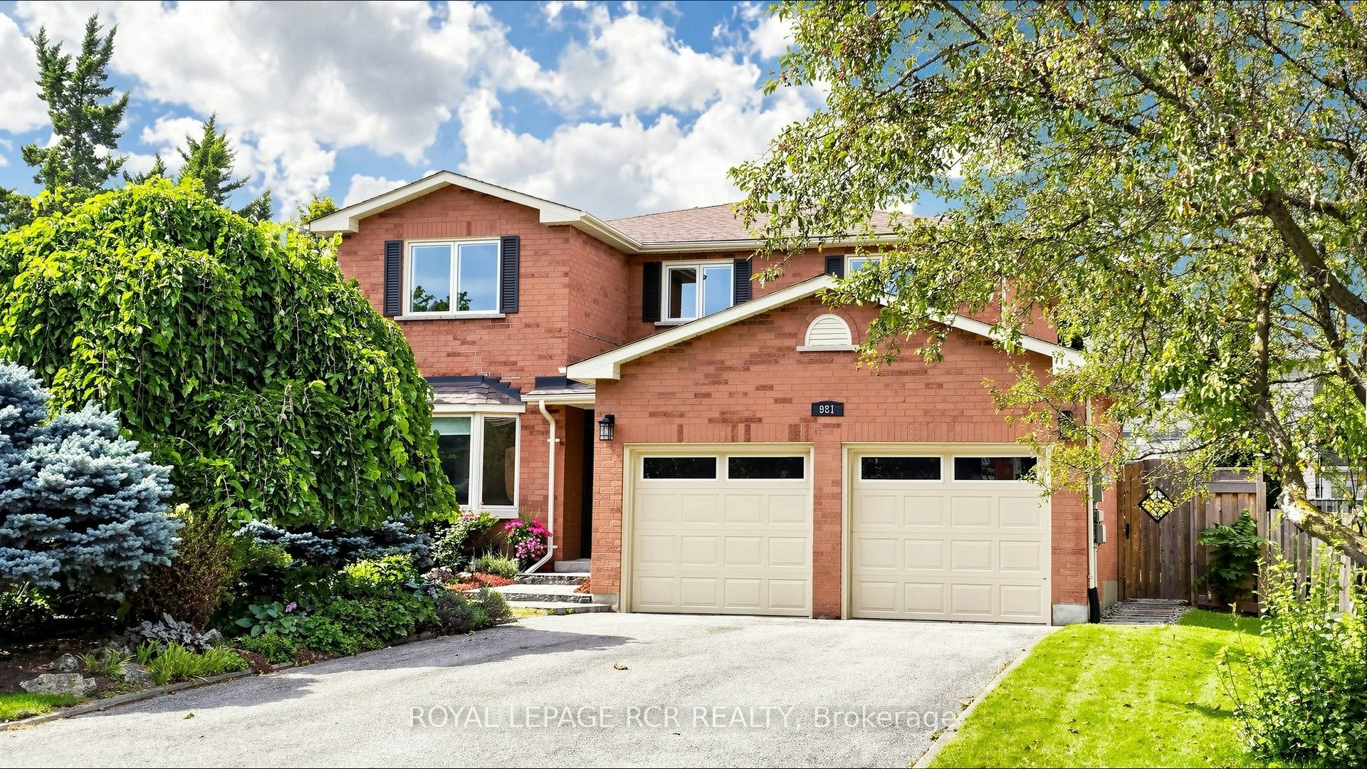 981 Krista Court, Newmarket, ON, L3Y 7E9