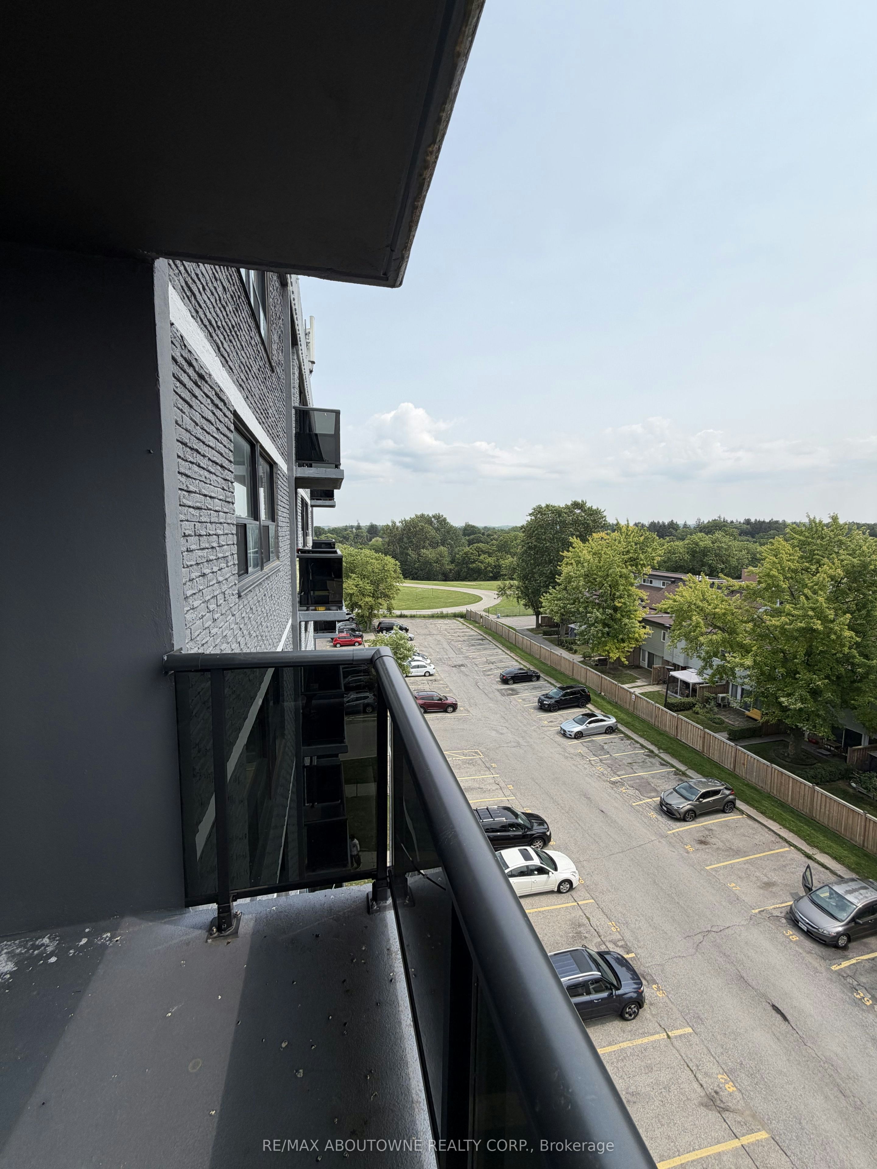 513-145 Wellington Street W, Aurora, ON, L4G 2N9 - 15