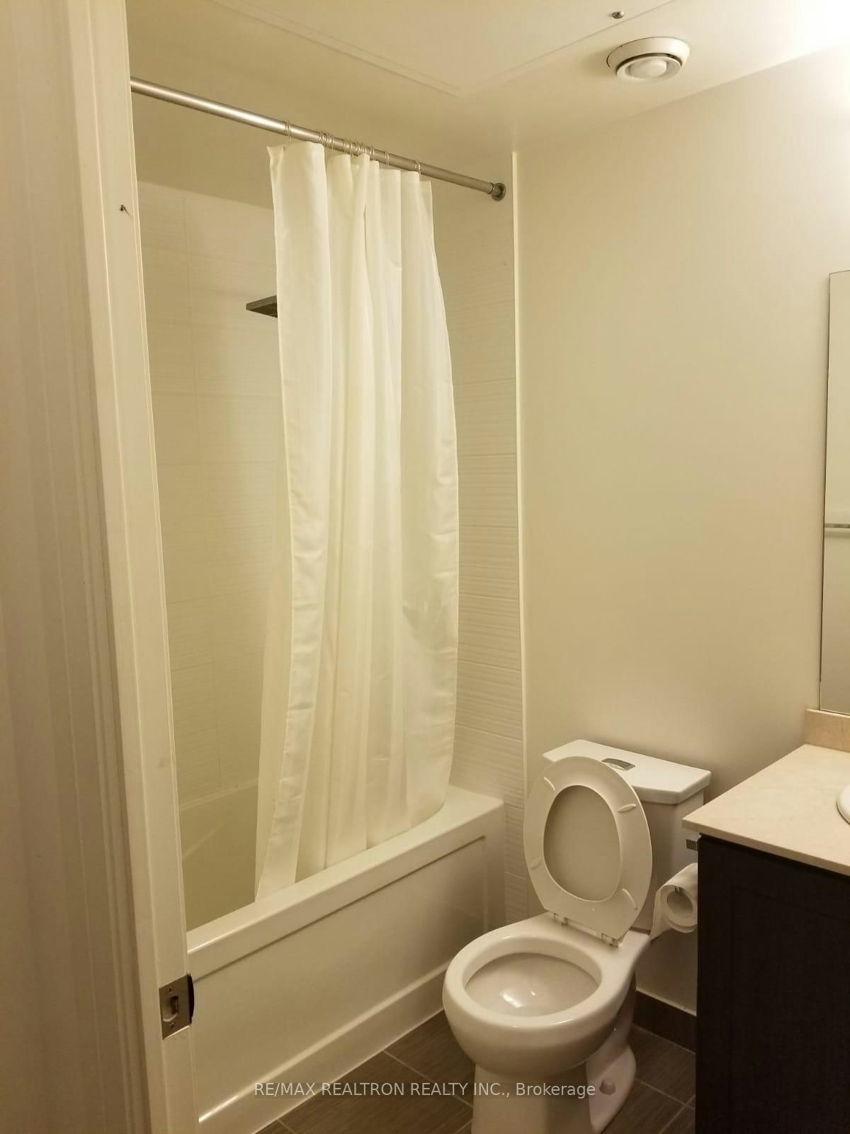 2412-7171 Yonge Street, Vaughan, ON, L3T 0C5 - 7