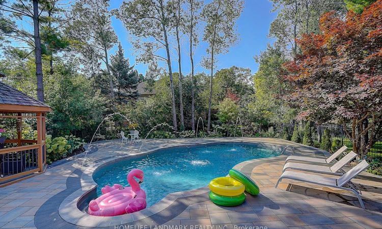 1061 Nellie Little Crescent